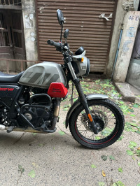 Royal Enfield Scram 411