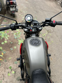 Royal Enfield Scram 411