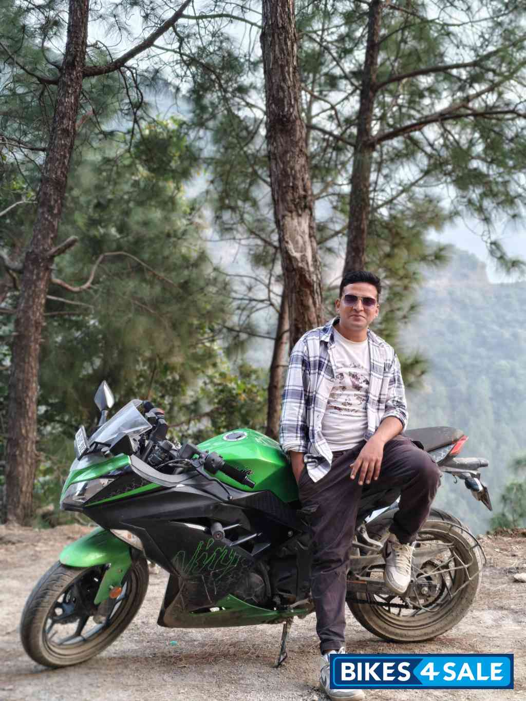 Kawasaki Ninja 300 BS6 2022