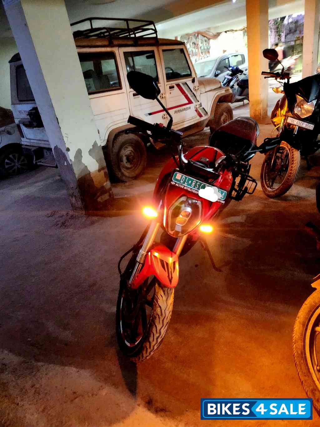 Eclipse Red Revolt RV400 Eclipse Red