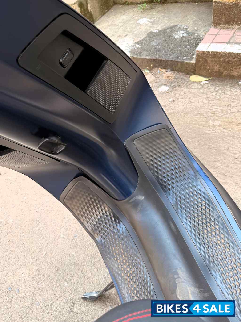 Midnight Blue Ola S1 Pro