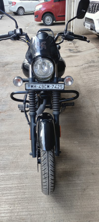 Black Bajaj Avenger Street 160