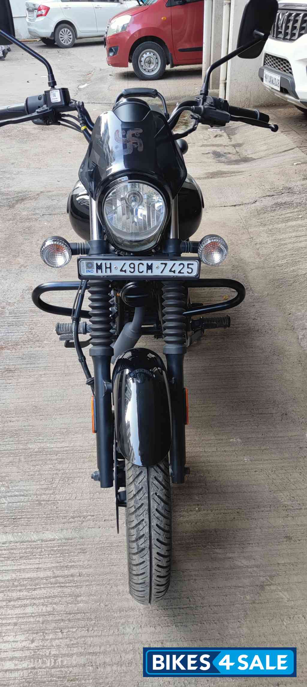 Black Bajaj Avenger Street 160
