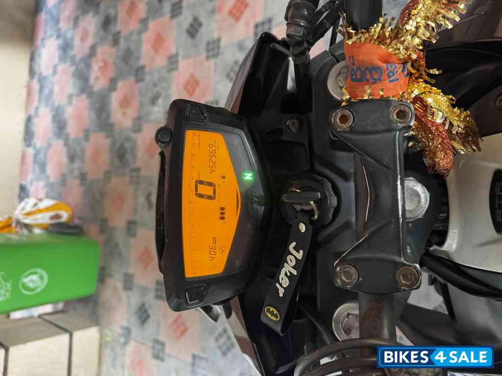 TVS Apache RTR 160 4V