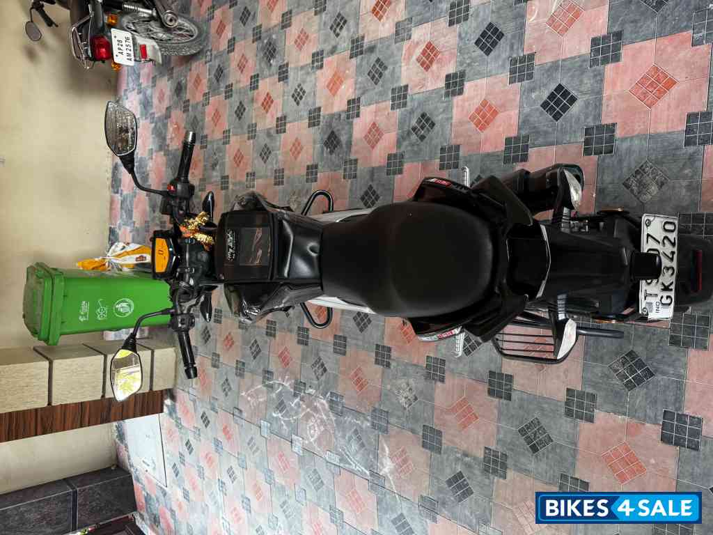 TVS Apache RTR 160 4V