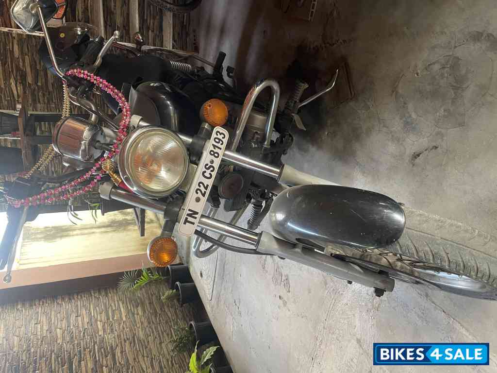 Bajaj Avenger 220 DTS-i