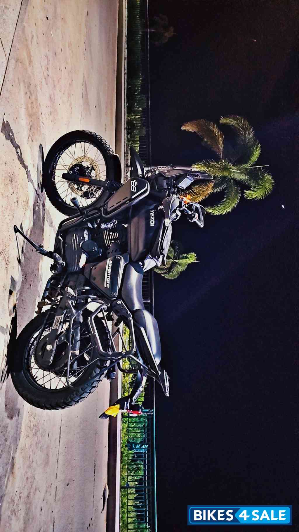 Black Yezdi Adventure 2025