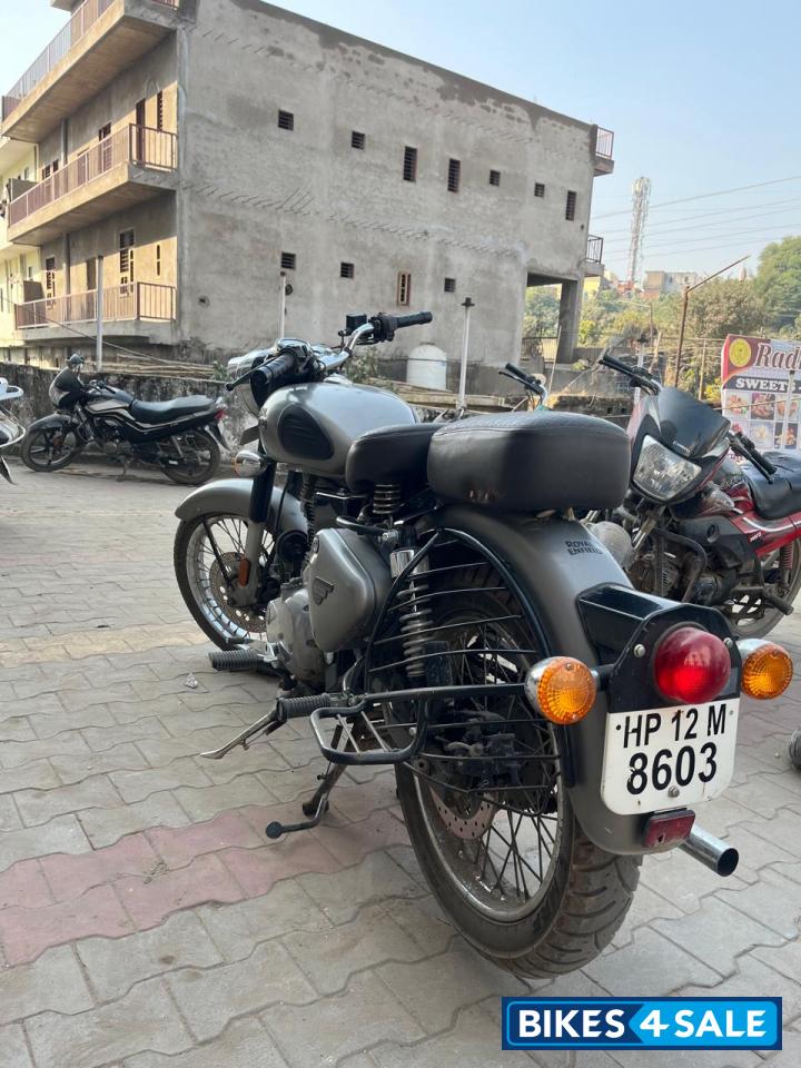 Gun Metal Gray Royal Enfield Classic Gunmetal Grey