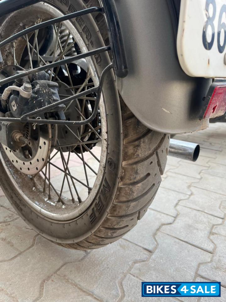 Gun Metal Gray Royal Enfield Classic Gunmetal Grey