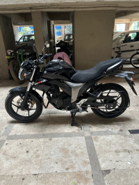 Black Suzuki Gixxer 150