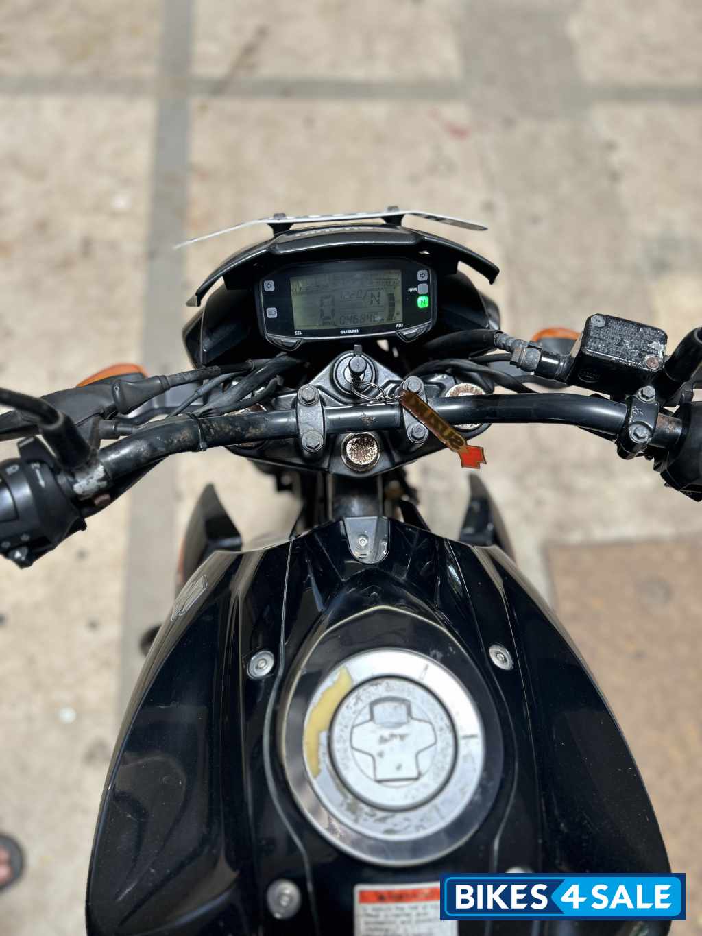 Black Suzuki Gixxer 150