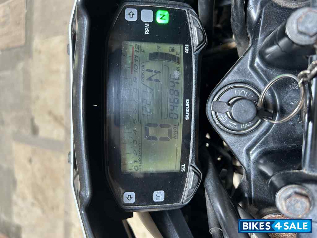 Black Suzuki Gixxer 150
