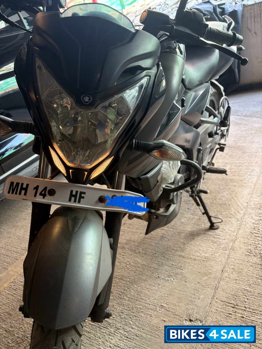 Bajaj Pulsar 200 NS ABS