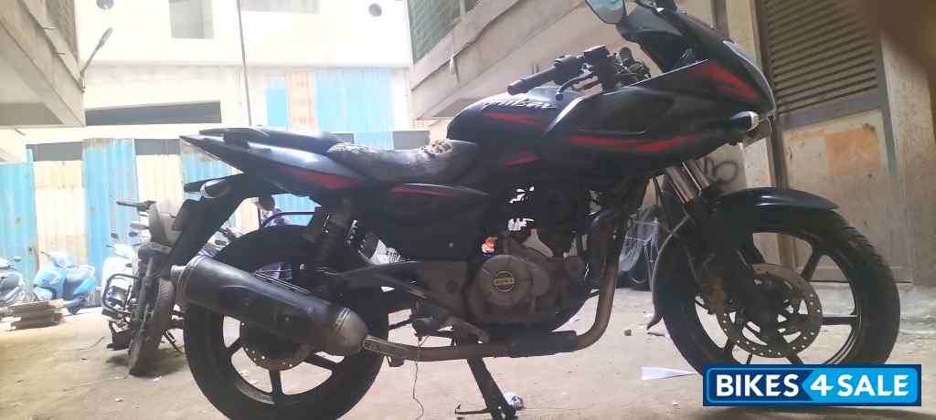 Black Red Bajaj Pulsar 220 DTSi