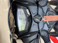 White TVS Apache RTR 180 BS6