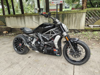 Black Ducati XDiavel S
