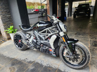 Black Ducati XDiavel S