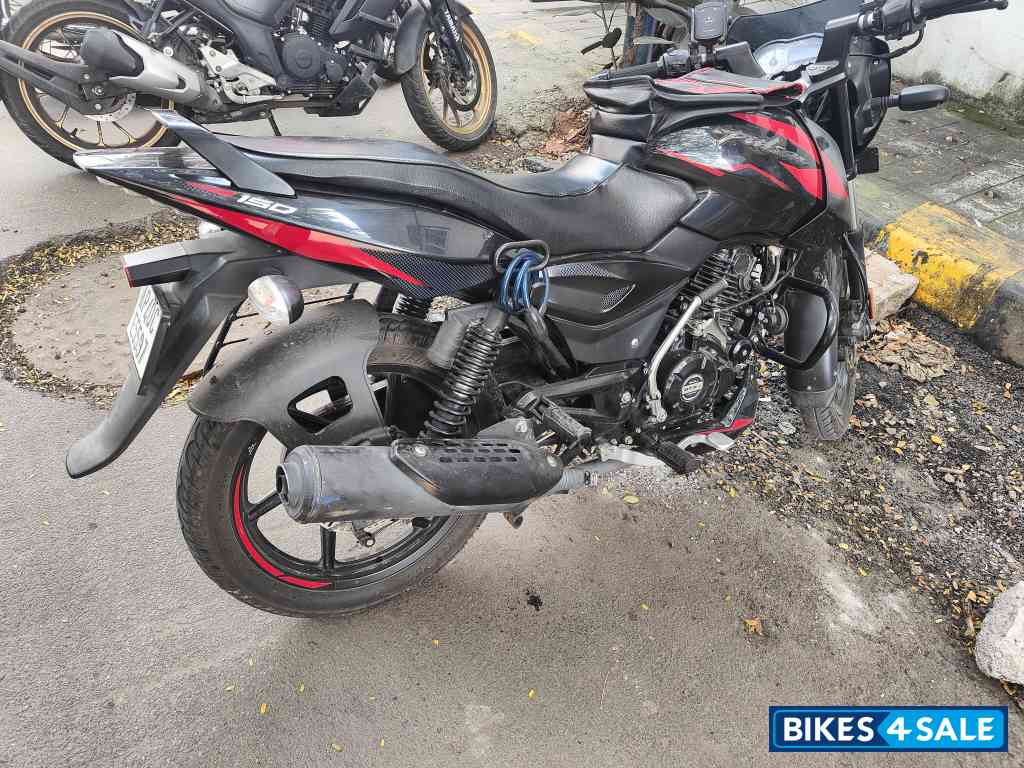 Bajaj Pulsar 150 BS6