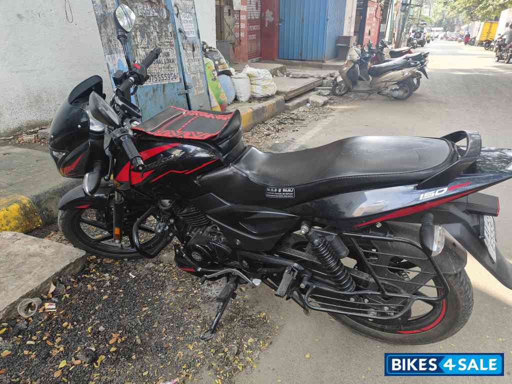 Bajaj Pulsar 150 BS6