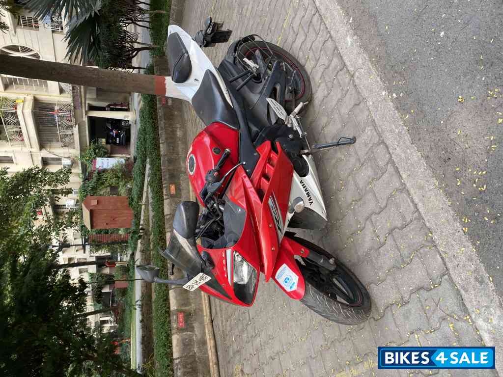Yamaha YZF R15 V2