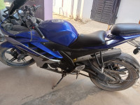 Yamaha YZF R15 V2
