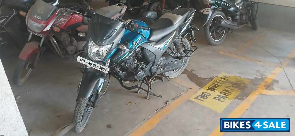 Cyan Blue Yamaha SZ-RR V2