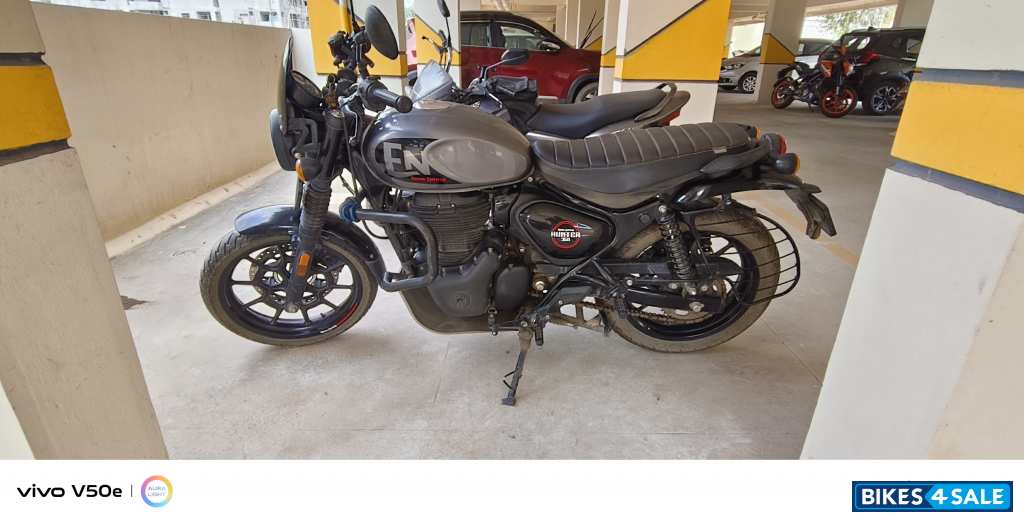 Royal Enfield Hunter 350 Metro