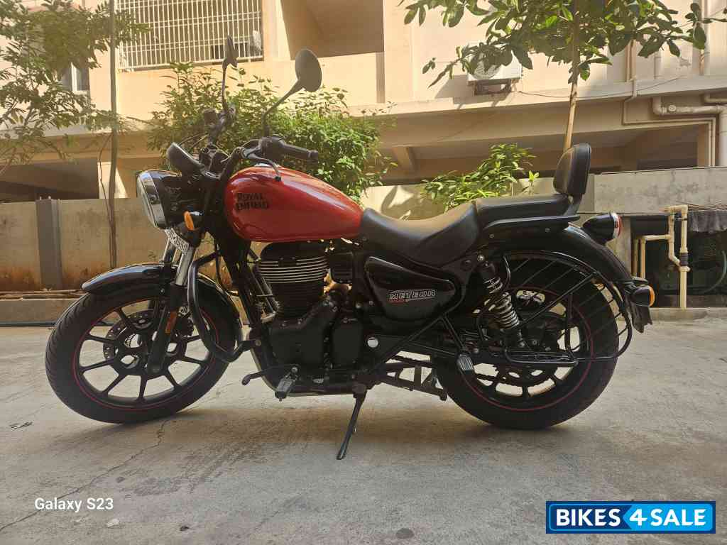 Royal Enfield Meteor 350 Fireball