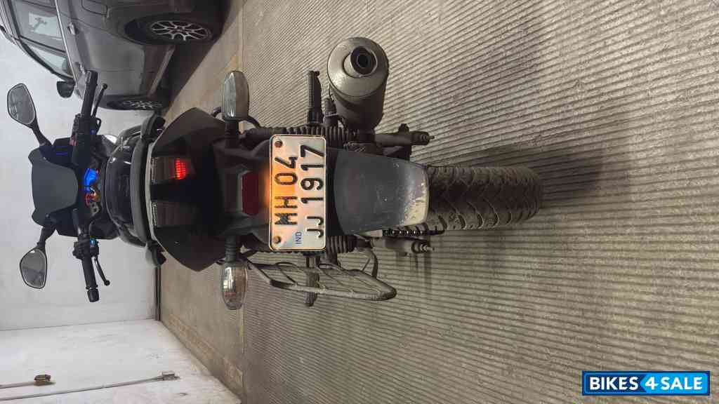 Bajaj Pulsar 220F