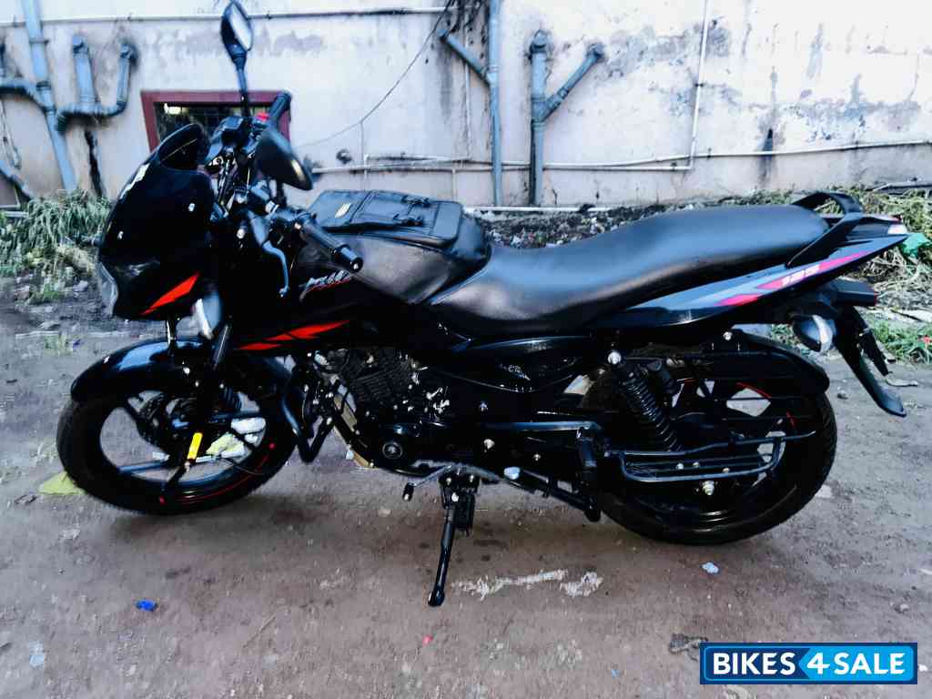 Red Black Bajaj Pulsar 125