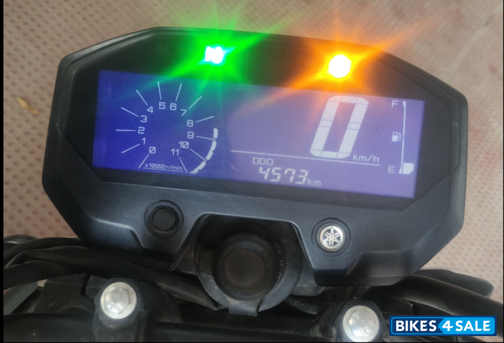 Metalic Black Yamaha FZ-X