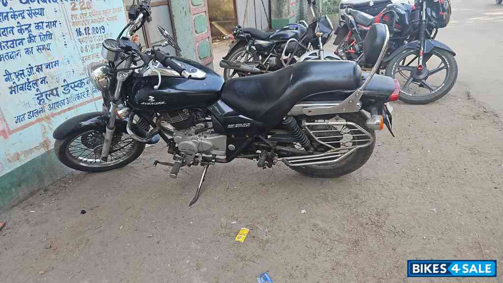 Bajaj Avenger Cruise 220
