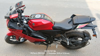 Yamaha R15 V4