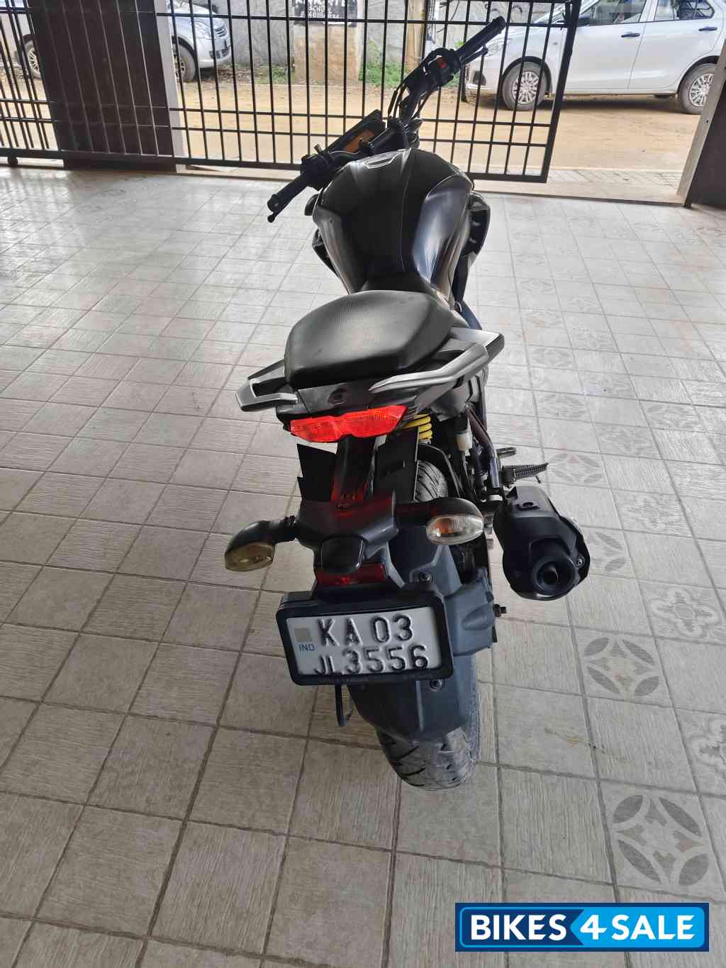 Black Yamaha FZ Black Yamaha FZ