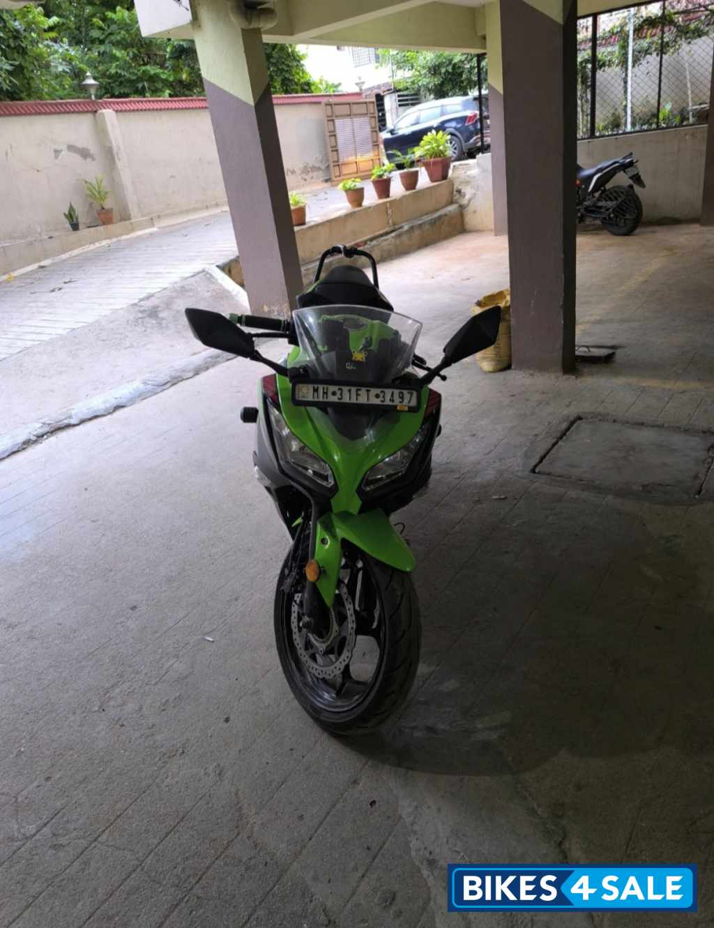 Kawasaki Ninja 300 BS6 2022