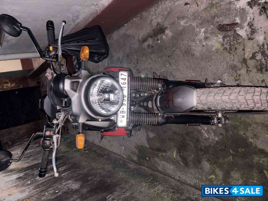 Graphite Red Royal Enfield Scram 411