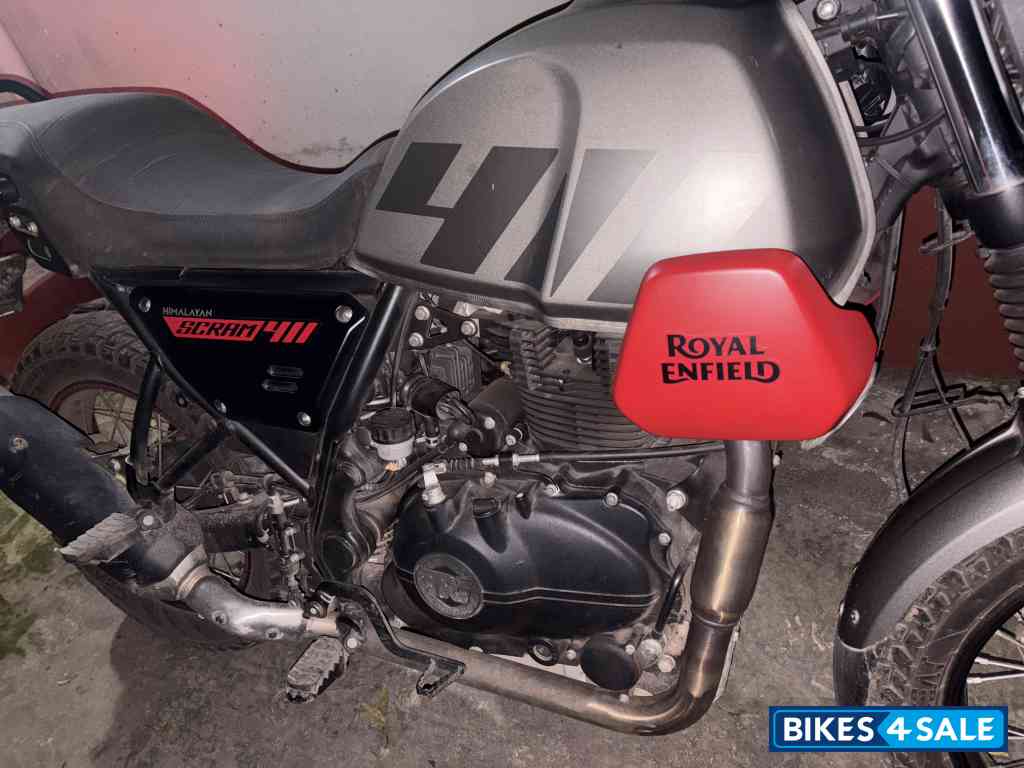 Graphite Red Royal Enfield Scram 411
