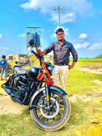 Royal Enfield Classic Stealth Black 2025 Model