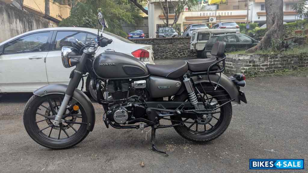 Honda CB350 DLX Pro