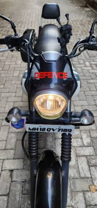 Pearl White Bajaj Avenger Street 220