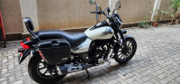 Pearl White Bajaj Avenger Street 220