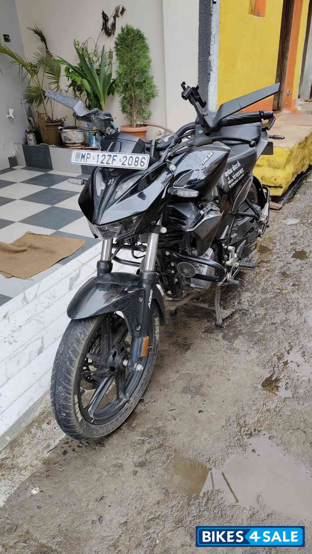 Black Hero Xtreme 125R