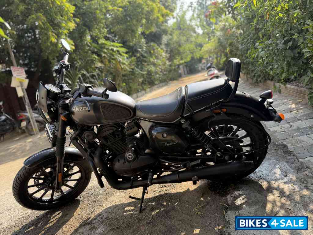 Smoke Grey Yezdi Roadster Dark