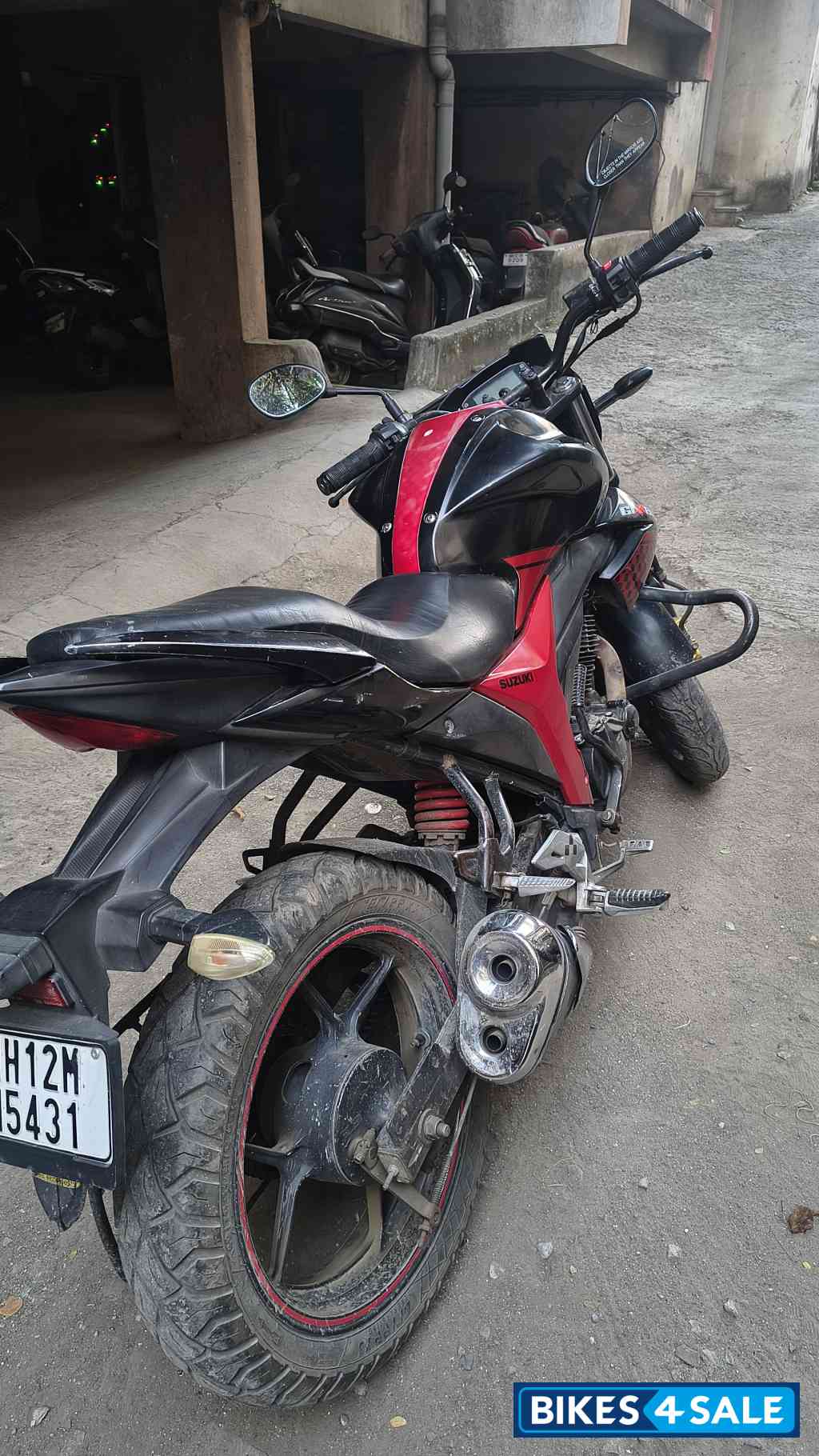 Suzuki Gixxer SF