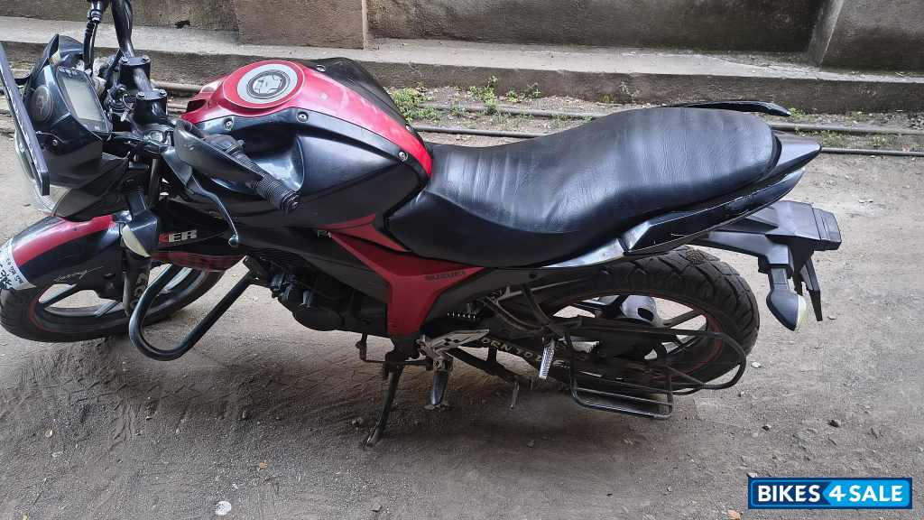 Suzuki Gixxer SF