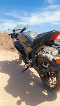 Matt Black Yamaha YZF R15 S