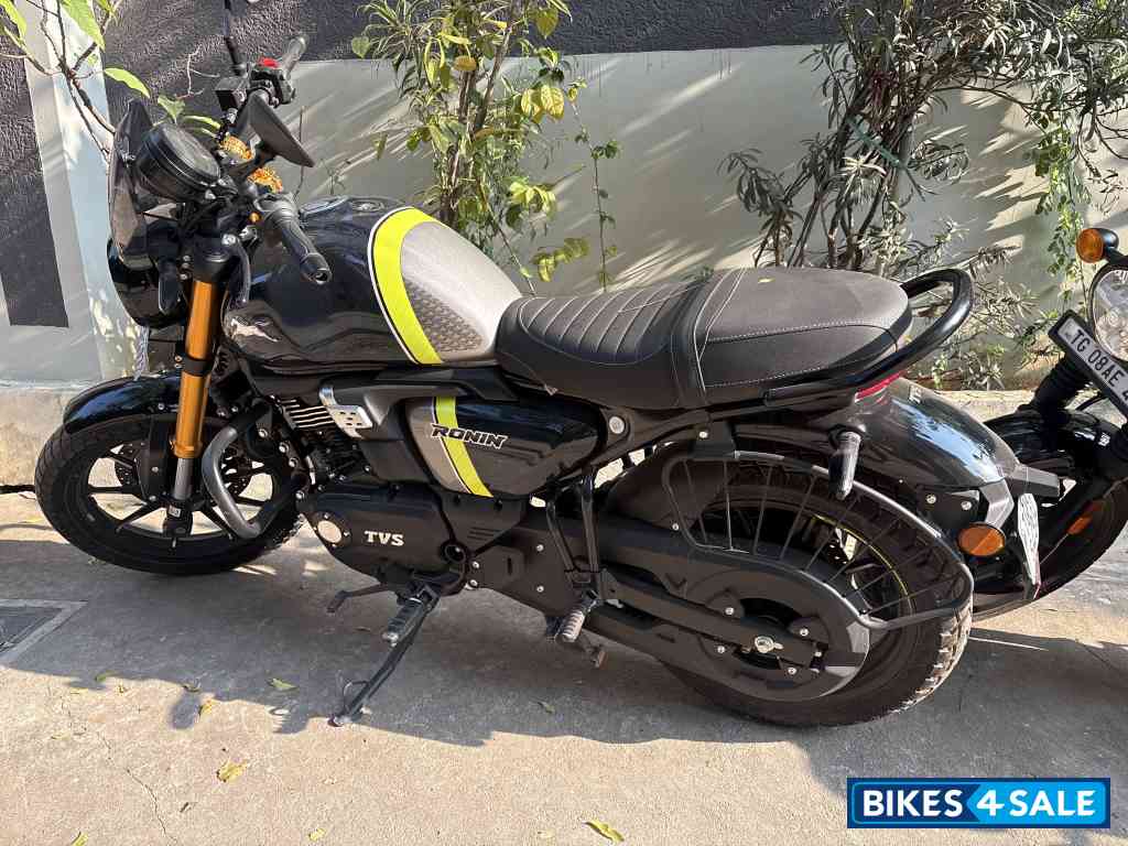 TVS Ronin TD Special Edition