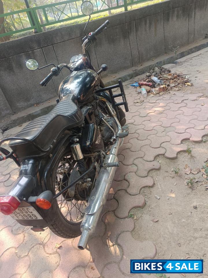 Black Royal Enfield Bullet 350 ES BS6
