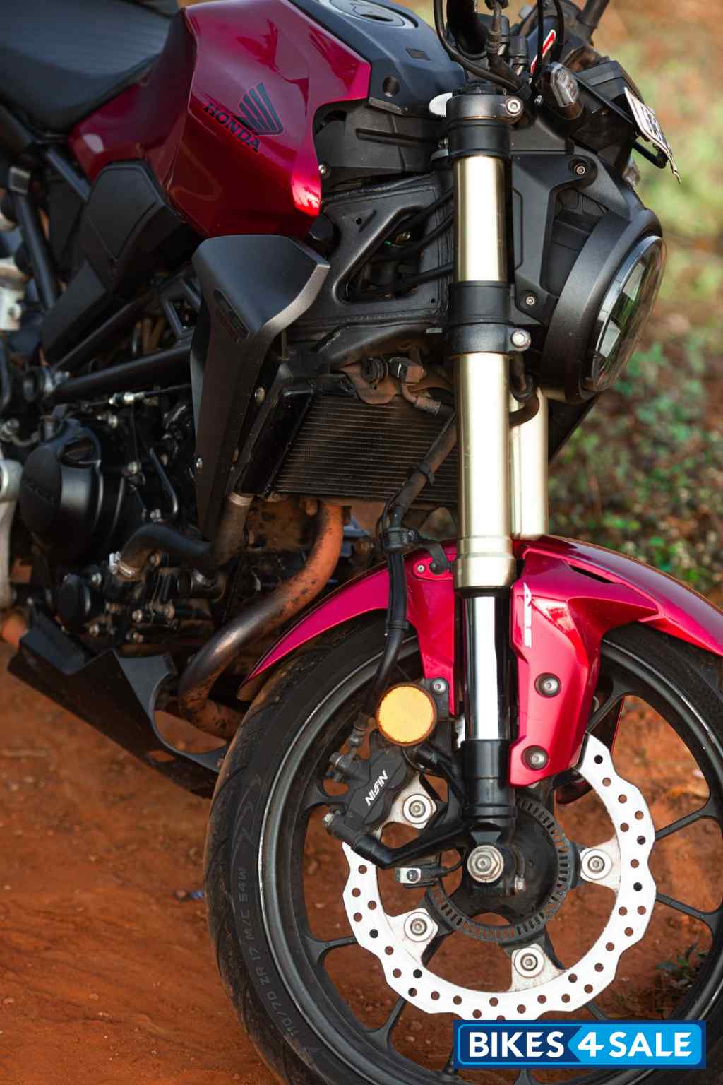 Pearl Spartan Red Honda CB300R