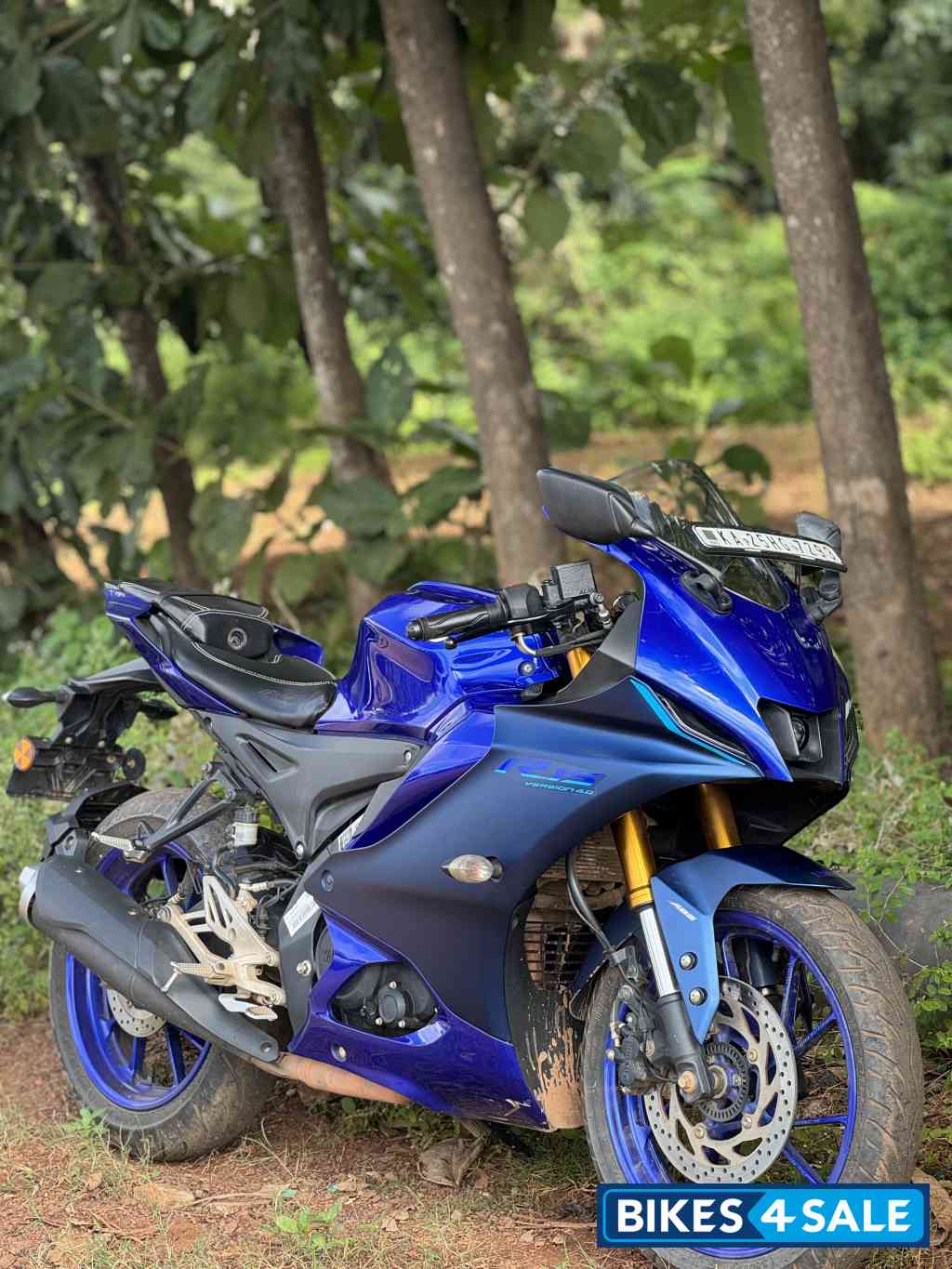 Racing Blue Yamaha R15 V4
